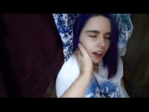 ❤️ Lorg mi mo sis anns a’ chlòsaid agus chuidich i cum Porno aig porn gd.sexflashgame.ru ☑